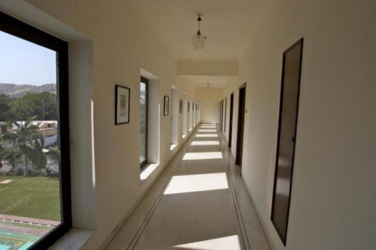The Hadoti Palace, Būndi Buitenkant foto